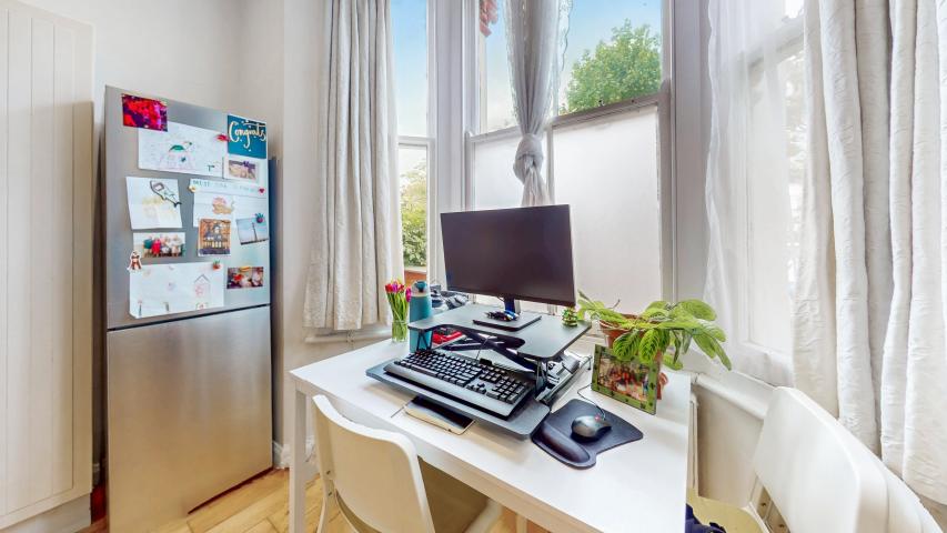 Stunning Apartment Streatley Road, Kilburn